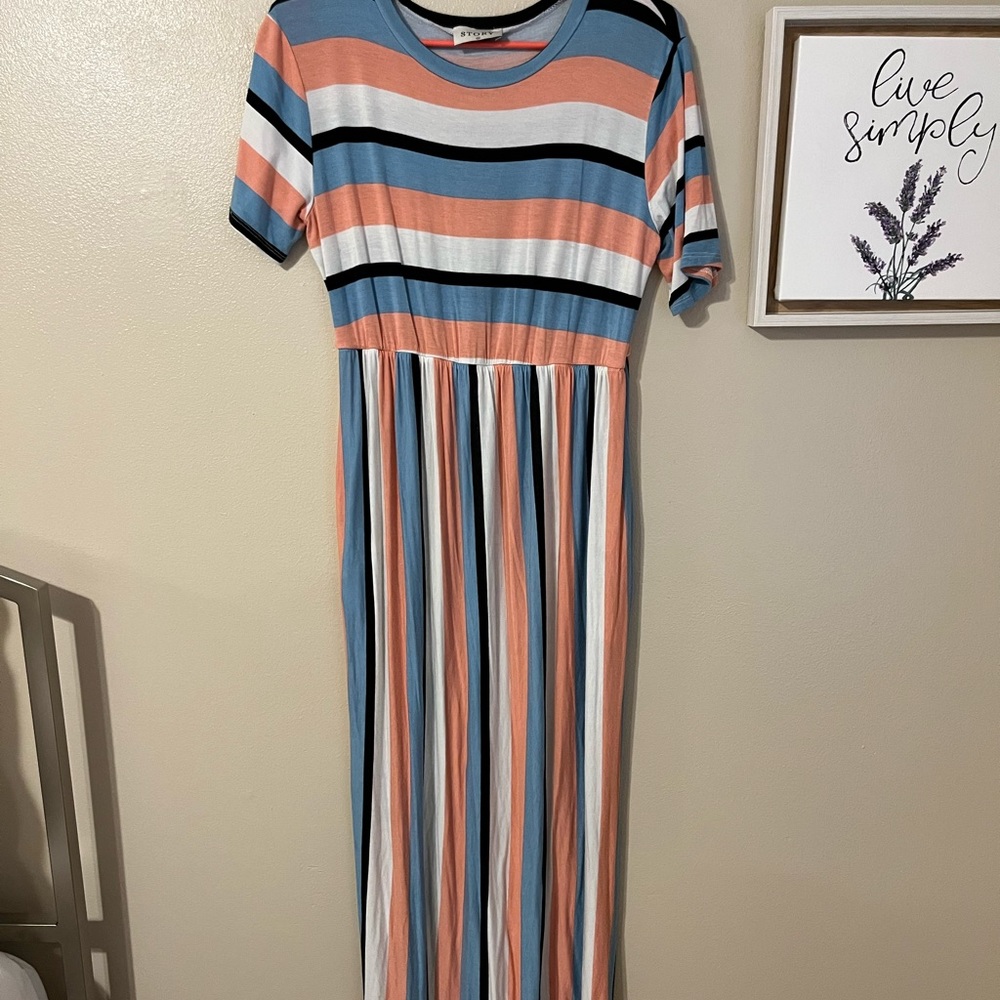 Story Striped Maxi Dress